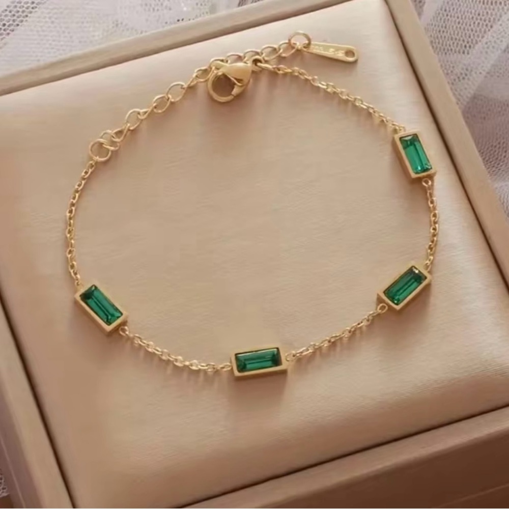 Luxurious Golden Plated Green Bracelet for Women 18K Plated Rectangular Shape